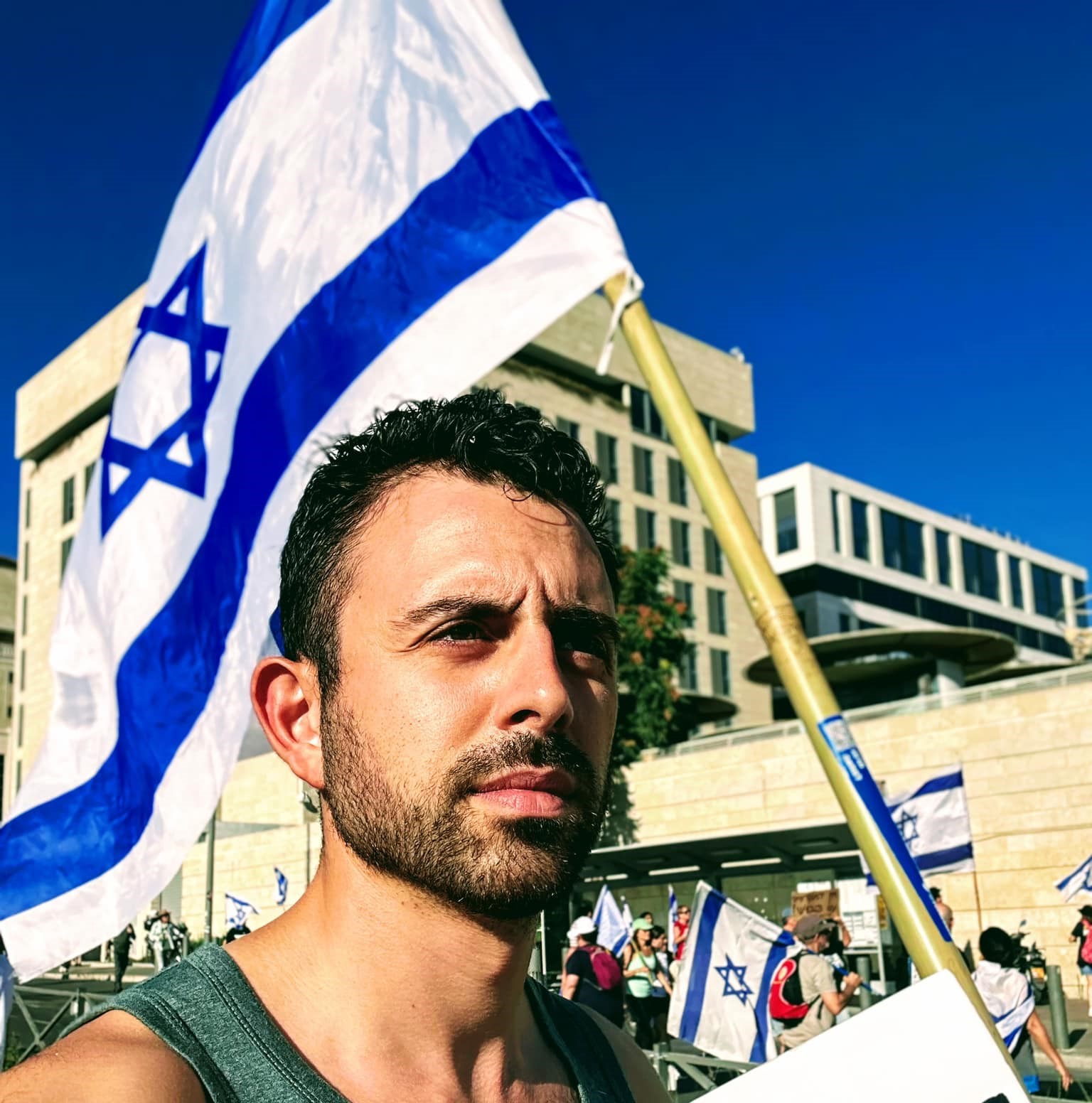 אילון לוי בהפגנה נגד ביבי ממשיך להילחם על המדינה 24-7-2023