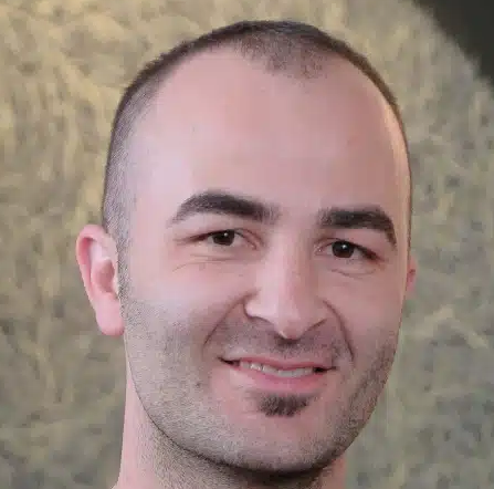 אלכס יעקובוב נהג הפותמוביל של רני רהב והילה רהב