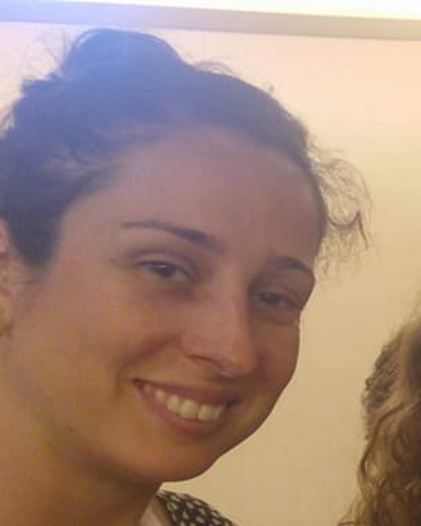 יעל בן סעדון מסלעית משקמת סרסוריות בפרוייקט סלעית לשיקום זונות
