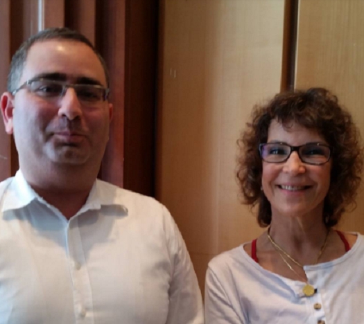מיקי חשמונאי עם הרשם יניב לוזון שני חיילים של כוח תמי אולמן