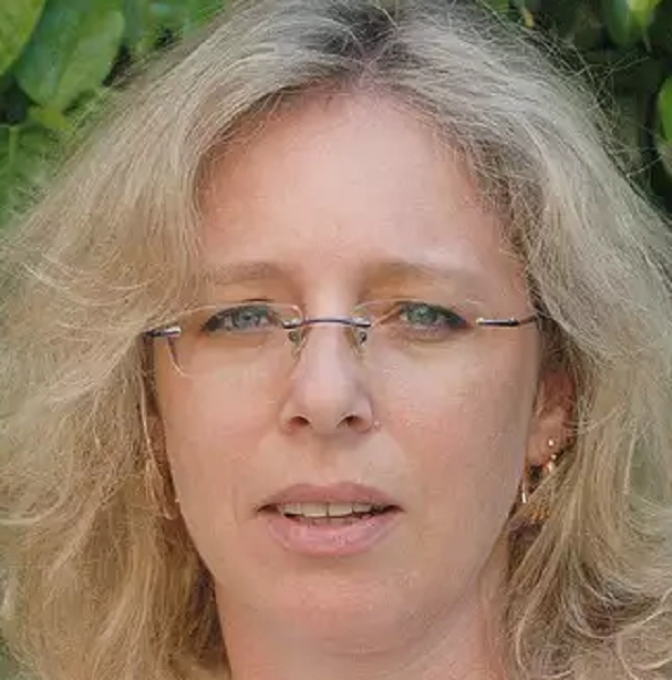 רינת גולד גזית