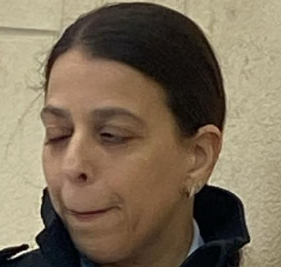 ליזו כהן שוטרת תופרת תיקי ביבי הודתה שקיבלה הוראות לעוות את הממצאים