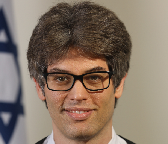 יוני לבני קיבל המלצה לשיפוט מיהודית תירוש והתמחה אצל עדנה ארבל