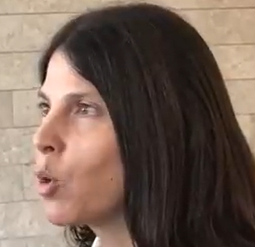 שרון משעל הפרקליטה שתפרה את עימנואל רוזן על חיזורים ומחמאות