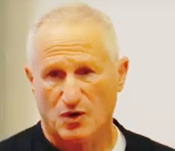 יוסי בן ארצי קפלניסט בשירות הנוחבה מנטור לאנשי צהל במכללה לביטחון לאומי