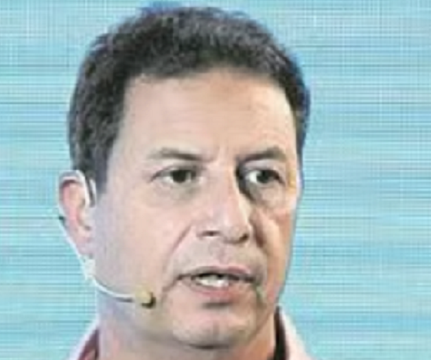 רון אילון הובא להעיד נגד ביבי והעיד לטובת ביבי