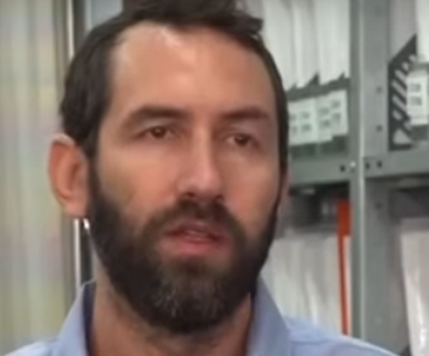 דר גיא שלו הרבה חיילי צהל אונסים את הנוחבות בתחת