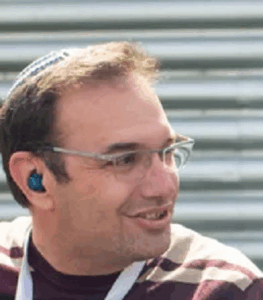 הוד בצר הנוכל שקישר את בני גנץ לקטאר במימד החמישי