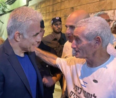 אייל יפה עם המפעיל שלו יאיר לפיד משבשים את המדינה