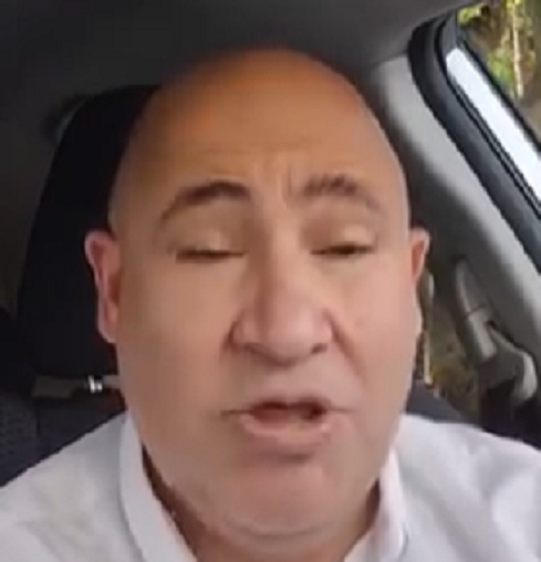 שחר שוורץ נלחם בעוסיות על חטיפת בחורים עם תסמונת דאון