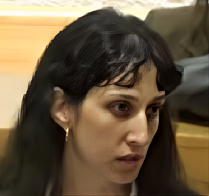 יעל ויזל הזונה שהתמחתה אצל יצחק עמית ושימשה עוזרת משפטית