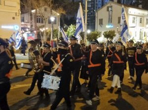 צעדה של יניב רוזנאי וליעד ורצהיזר עם כובעים נאצים בירושלים 22-3-2024