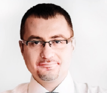 ולדי בורודובסקי שימש כותב סתרים לאיתי אופיר