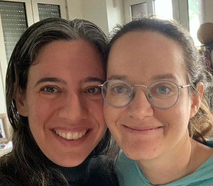 מיכל גרא מרגליות ודניאלה שתוקעת בה דילדו