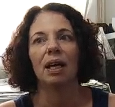 נוגה דגן בוזגלו גם קומוניסטית וגם מכשפה פמינאצית